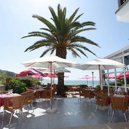 Playa De 3*
